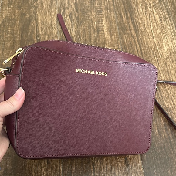 Michael Kors Wine Crossbody Bag - Picture 3 of 6